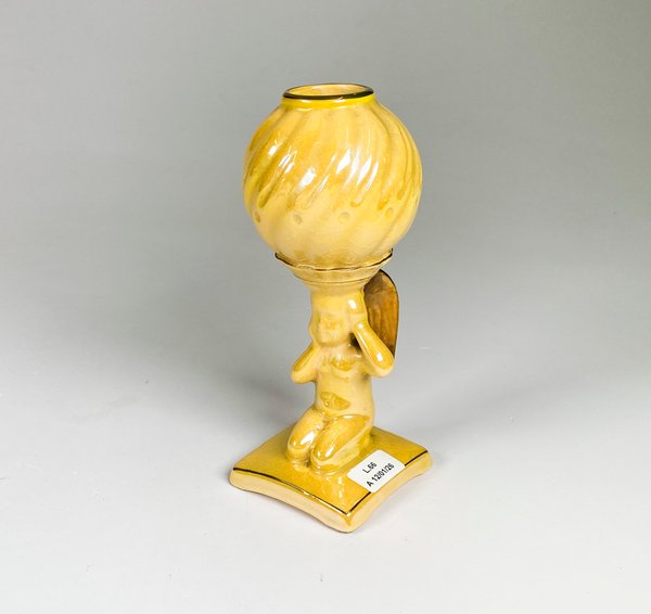 Lote anterior: Mate de loza figura angelito, 18 cm de altura