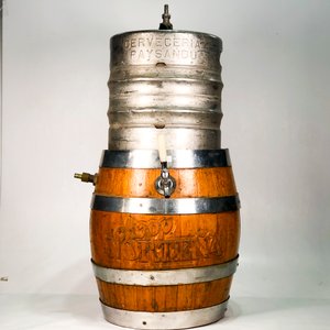 Barril de Madera Vintage con Barril de Cerveza de Aluminio "Cervecería Paysandú" - imagen 1