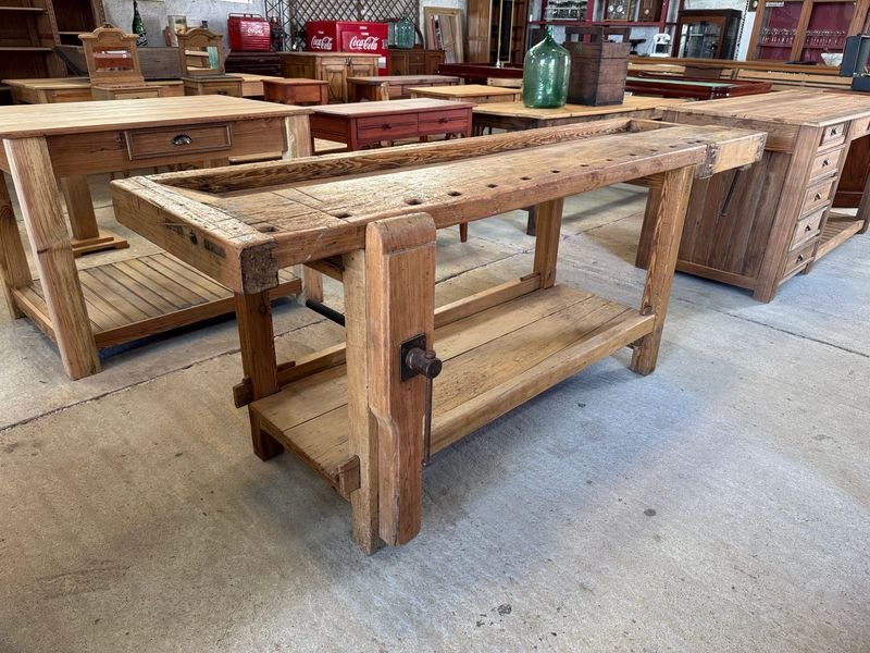 Item 877709 - Image 1