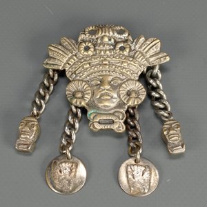 Lote anterior: Prendedor Bronce Bañado Plata Diseño Azteca con Cadenas