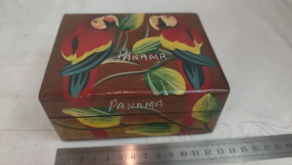 Caja en madera con pintura artesanal de Panamá - imagen 2