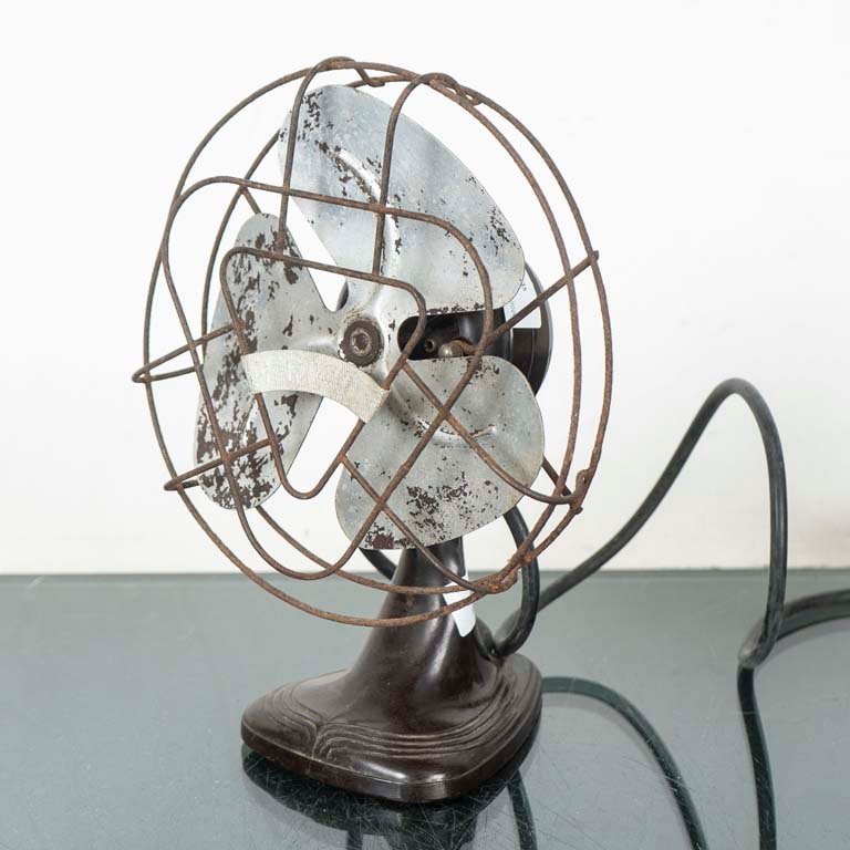 Ventilador Frigio Antiguo de Mesa - Alto 22 cm