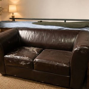 Sillón de Simil Cuero Marrón para Restaurar - imagen 2