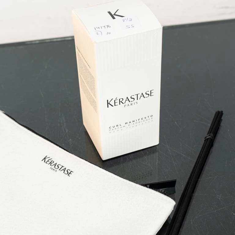 Kit de perfumación y necesarios para el cuidado del cabello Kerastase - imagen 2