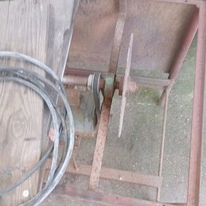 Mesa de Sierra Circular con Motor y Capacitor Nuevo - imagen 5