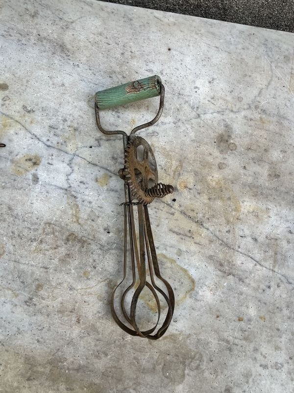 Lote siguiente: Batidora manual y filtro para condimentos de olla