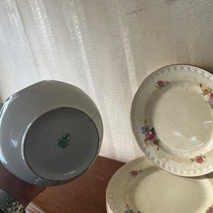 Juego de Tetera y 5 Platos con Flores - imagen 2