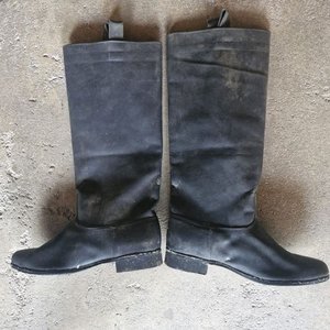 Lote anterior: Botas de Cuero Negras Talle 44