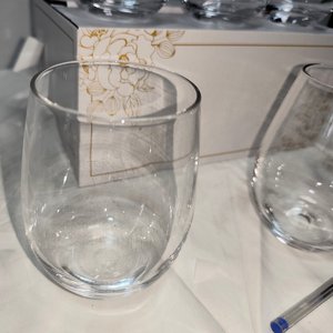 Juego de 6 Copas de Vino Modernas sin Base, Nuevas en Caja - imagen 3