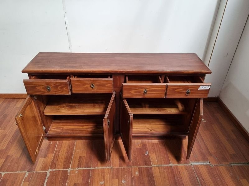 Aparador Bajo En Madera - Descripción y Características - imagen 4
