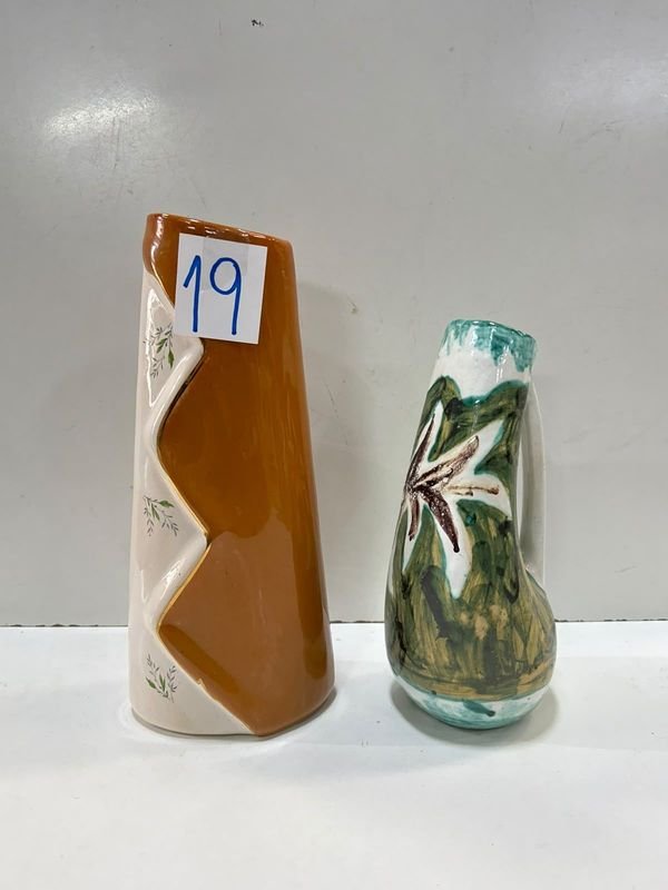 Jarra y Florero de Cerámica con Diseño Floral