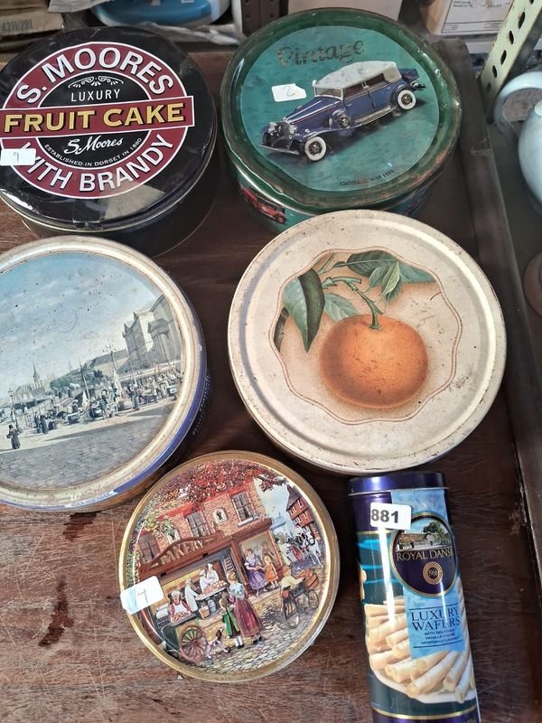 Lote siguiente: Colección de latas de galletas danesas vintage