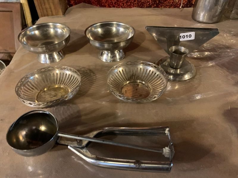 Lote siguiente: Lote de utensilios de cocina en metal