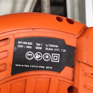 Bordeadora Eléctrica Black+Decker GH1100-B2C 900W 35.6cm - imagen 2