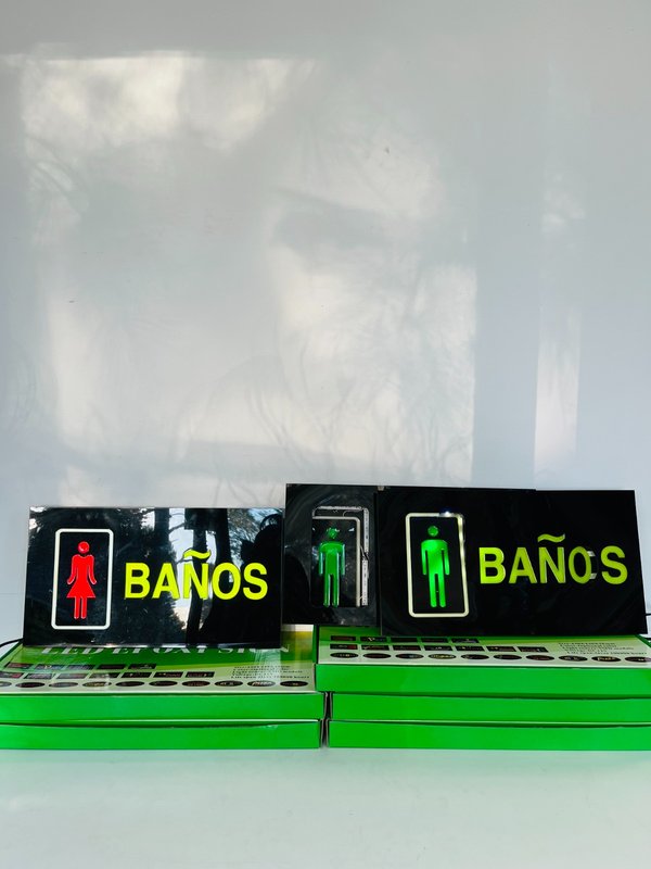 Lote de 5 Carteles LED para Baños - imagen 1