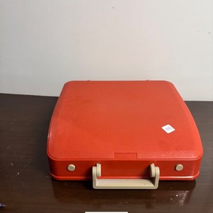 Máquina de Escribir Olivetti Lettera 80 Roja Vintage - imagen 3