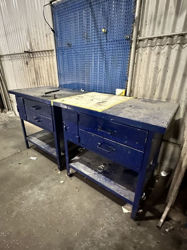 MESA DE TRABAJO DE HIERRO - imagen 2