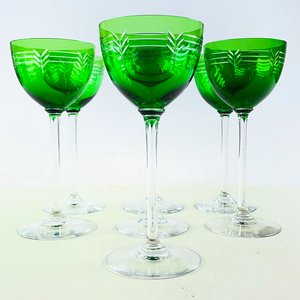 Juego de 7 Copas de Vidrio Verde con Vástago Transparente y Grabado - imagen 3