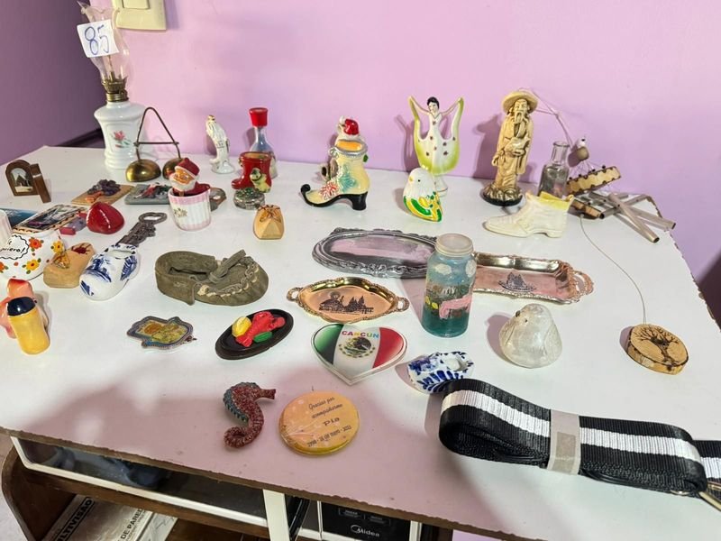 Adornos Varios Antiguos: Ceniceros, Botas y Gauchos - imagen 2