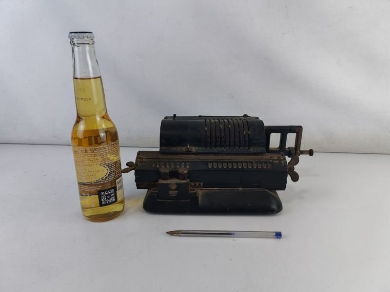 Item 845872 - Image 1