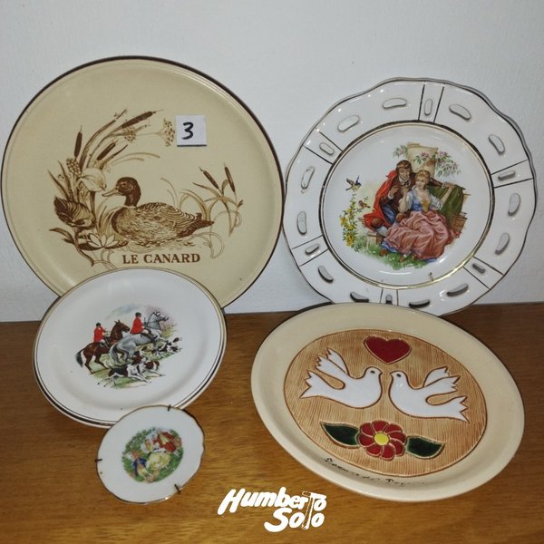 Lote de 4 Platos Decorativos de Pared con Escenas Variadas - imagen 1