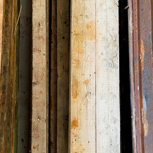 Seis Tirantes de Madera Usados con Polillas y Detalles (2.5 a 4m) - imagen 4