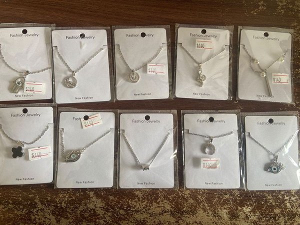 Lote de 10 Collares de Bijouterie Surtidos - Estilo Moderno