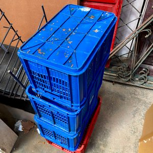 Seis Cajones Plásticos Apilables de Varios Modelos y Colores - imagen 4