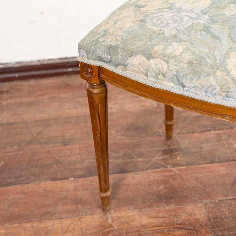 Banqueta Luis XVI asiento tapizado con resortes para decorar tu hogar - imagen 3