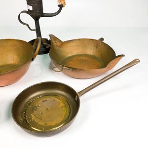 Lote de Ollas de Cobre y Bronce con Candeleros Vintage - imagen 3