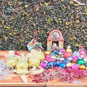 Lote Navideño: Adornos, Luces y Figuras de Pesebre - imagen 4