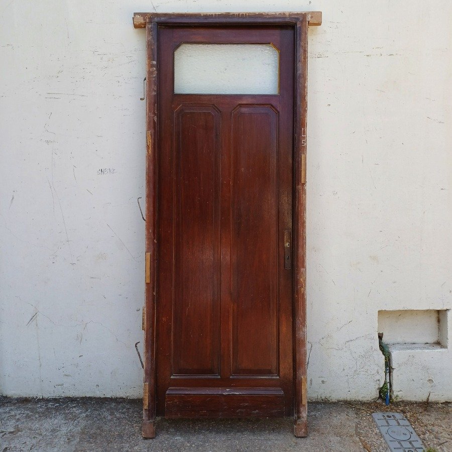 Item 16673 - Image 0