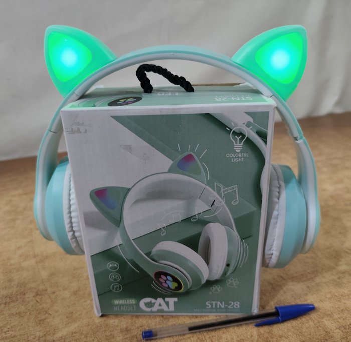 Auricular Vincha Redargable con BT y Luces, Modelo Cat - imagen 4
