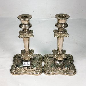 Par de Candeleros Vintage de Metal Plateado - imagen 3