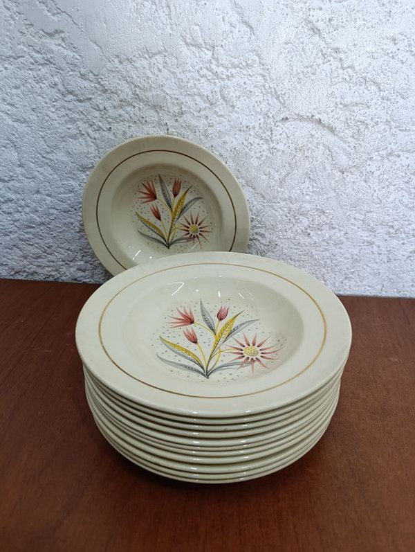 Platos Cerámicos LOZUR con Diseño Floral