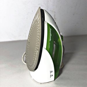 Plancha Eléctrica Panasonic NI-E300T Blanca y Verde - imagen 2