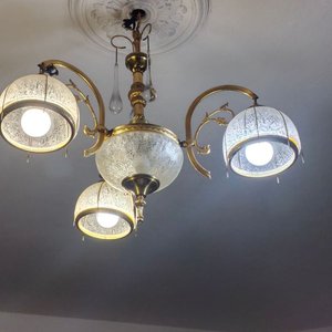 Araña de Techo Clásica en Bronce y Vidrio con 4 Luces - imagen 3