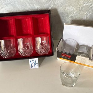 Lote siguiente: Set de Vasos de Whisky y Vidrio Cristar Elegance