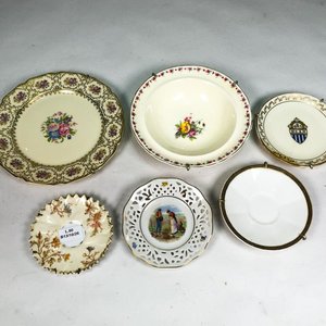 Lote siguiente: Lote de 5 Platos de Porcelana Alemana, Ceniceros y Platos Decorativos