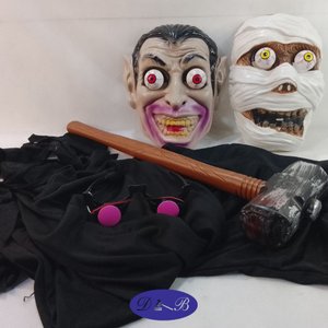 Lote anterior: Máscaras de Halloween y Disfraz Infantil con Martillo