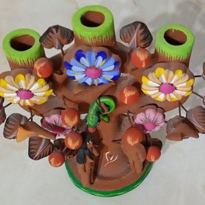 Candelabro Artesanal Mexicano "Árbol de la Vida" en Barro Policromado - imagen 3
