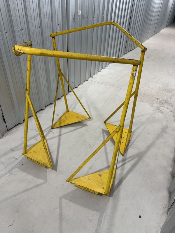 Estructura de Gancho para Pallets Metálica Amarilla