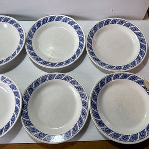 Lote de 9 Platos Hondos y Llanos de Cerámica con Diseño Azul - imagen 2