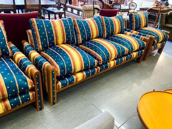 Juego de Sillones y Sofá Estilo Retro con Tapizado Rayado - imagen 1