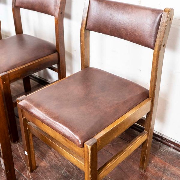 Sillas de madera tapizadas en cuerina para decoración - imagen 3