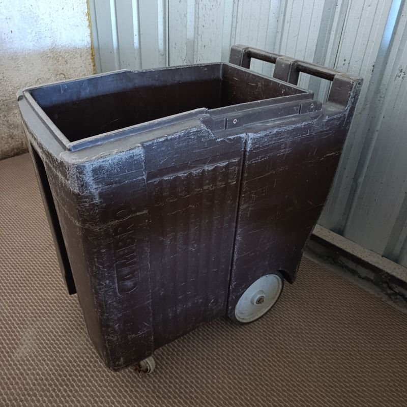 Contenedores Cambro Estancos con Ruedas - imagen 7