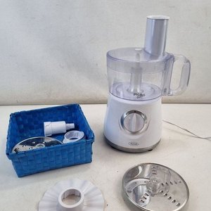 Lote anterior: L 284 - 1 Juego - Practica procesadora de alimentos marca Kassel 'Pica Tutto' con accesorios (Funciona)