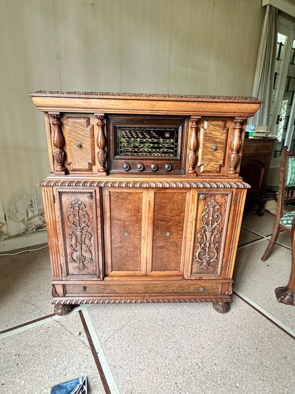 Gran Mueble Combinado con Radio y Toca Disco - imagen 9