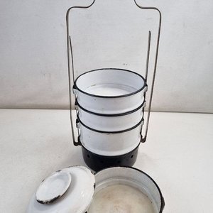 Antiguo Portavianda Enlozado Blanco con Base Calentador y Recipientes Apilables - imagen 3