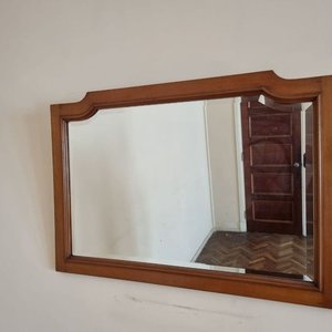 Lote siguiente: Espejo de Pared Vintage con Marco de Madera y Copete Curvo
